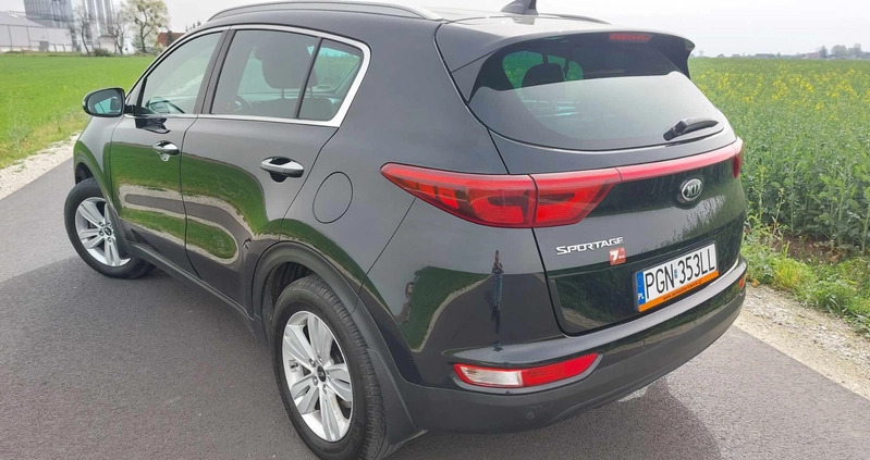 Kia Sportage cena 73900 przebieg: 175000, rok produkcji 2016 z Witkowo małe 211